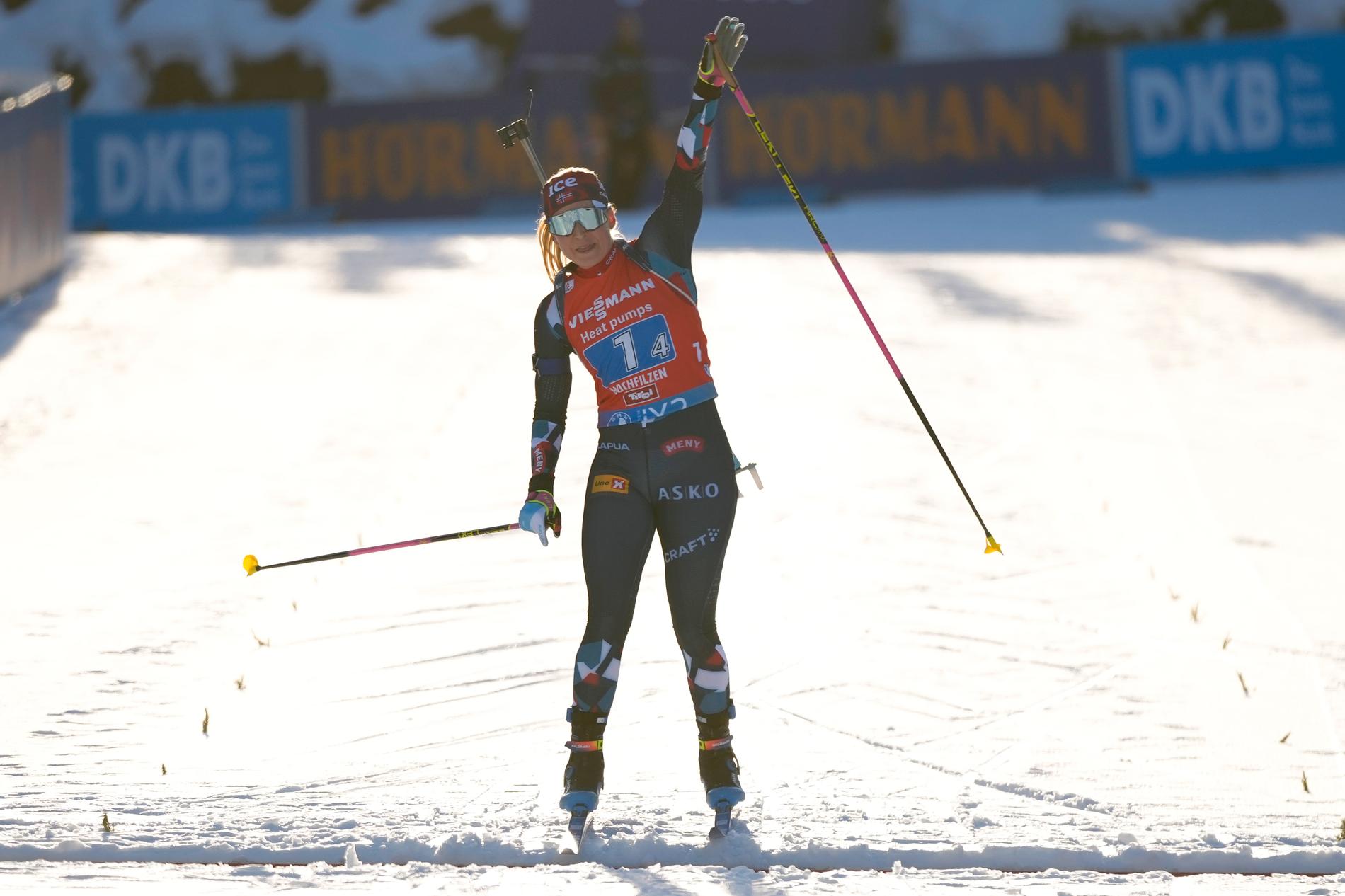 Complete Norwegian control in Hochfilzen – women take double relay win